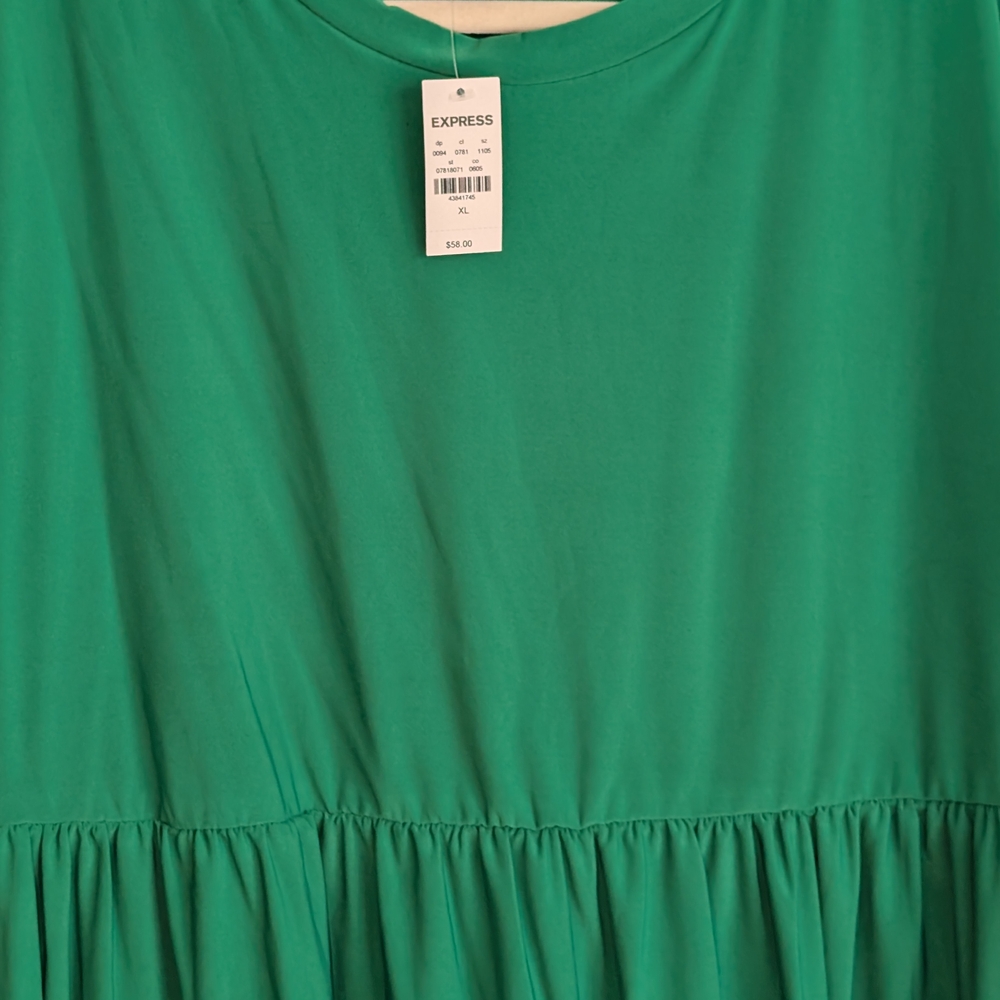 Green Ruffle Sleeve Dress - Picture 3 of 4